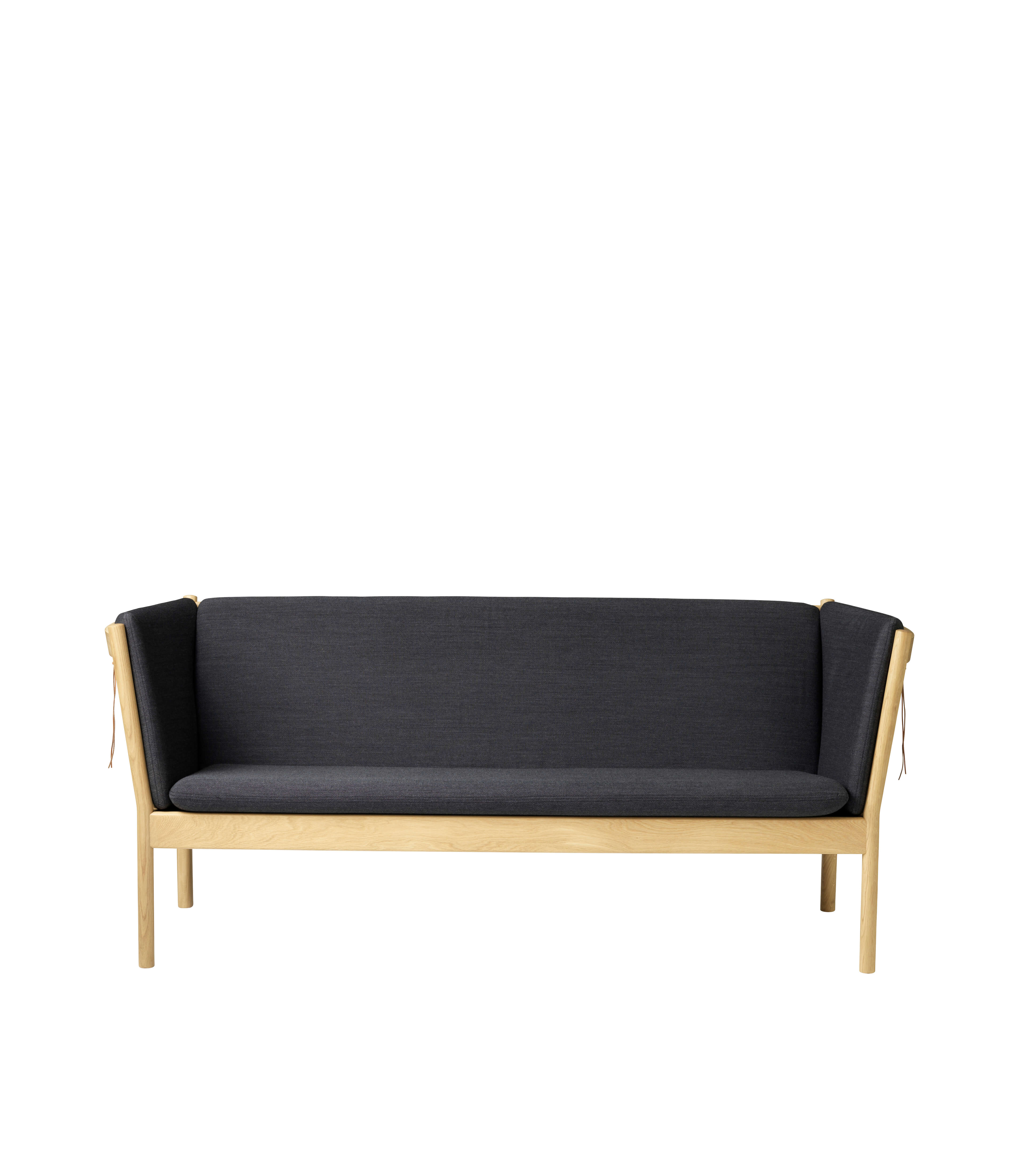 J149 3-pers. sofa